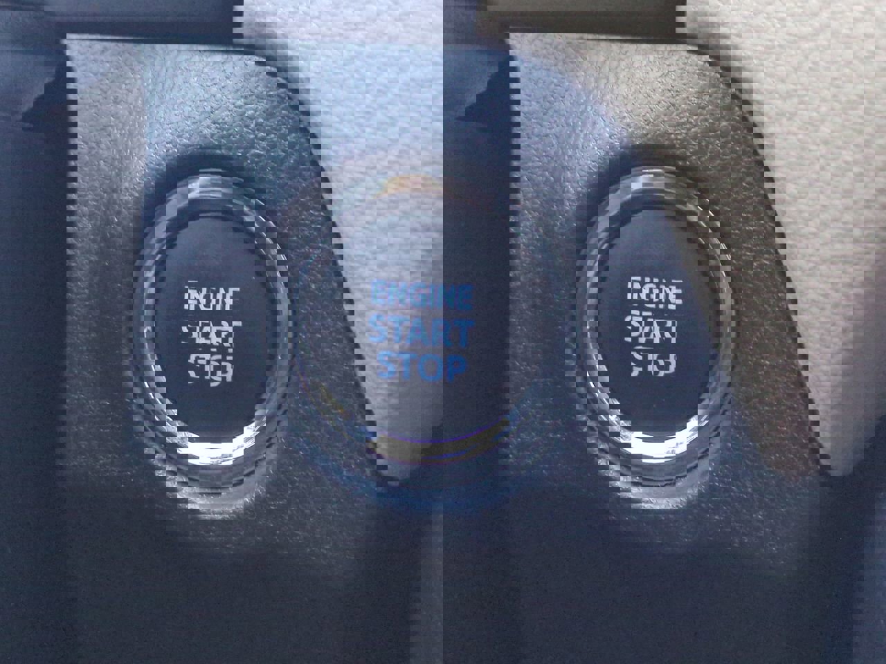 Used 2021 Toyota RAV4 Limited image 27