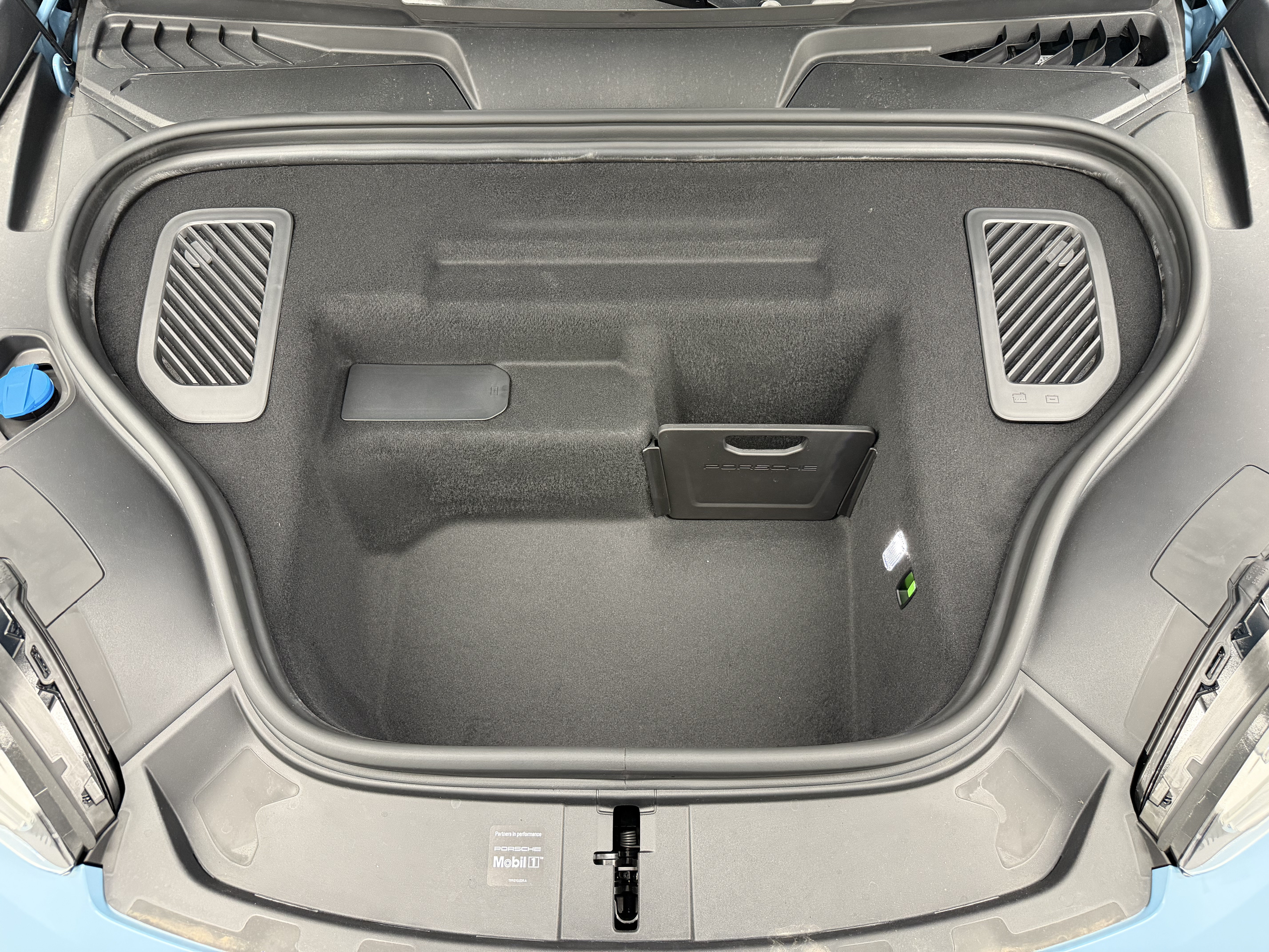 New 2026 Porsche Macan 4 Electric AWD/4WD image 59