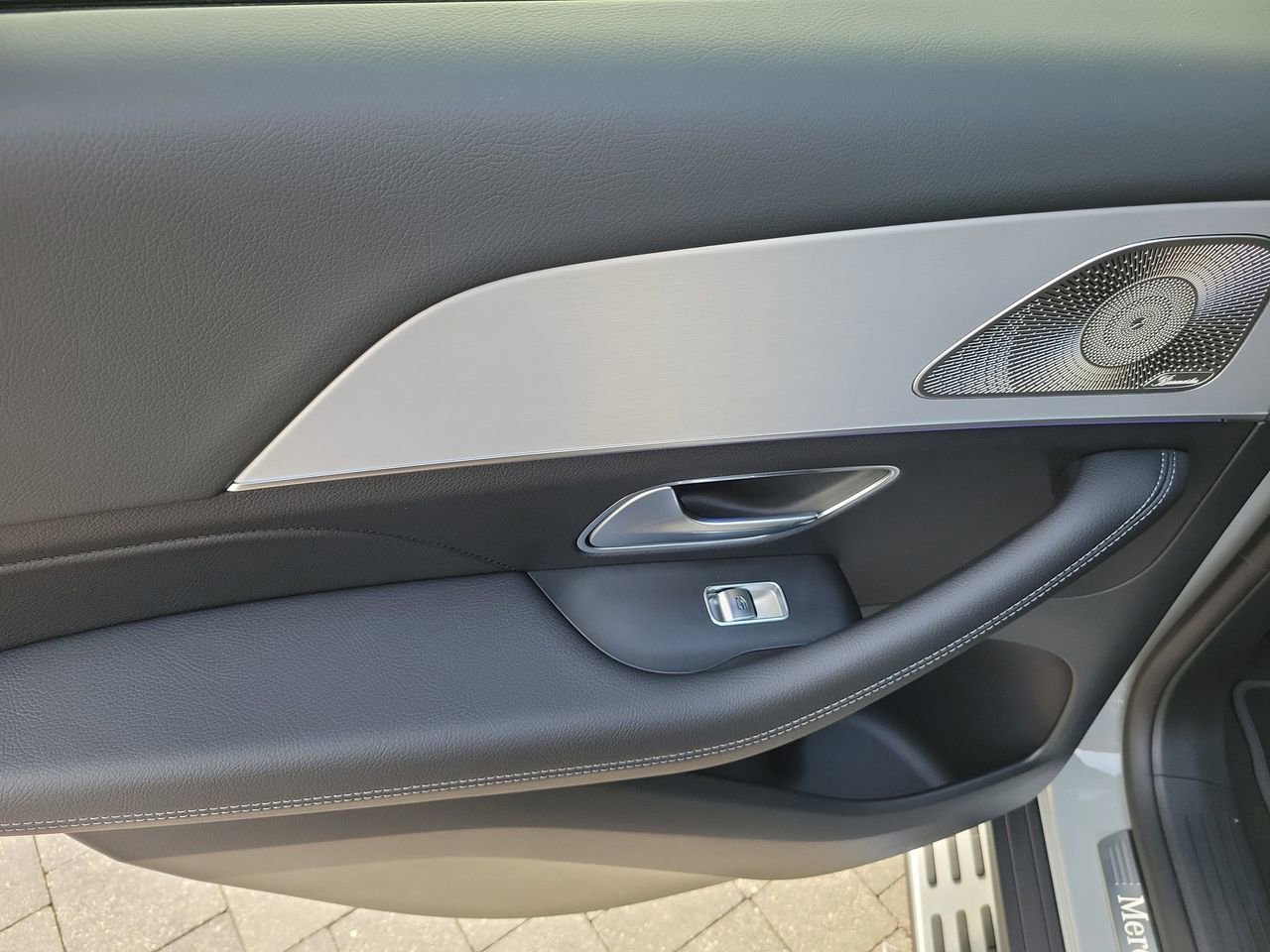 New 2026 Mercedes-Benz GLE 580 4MATIC image 10