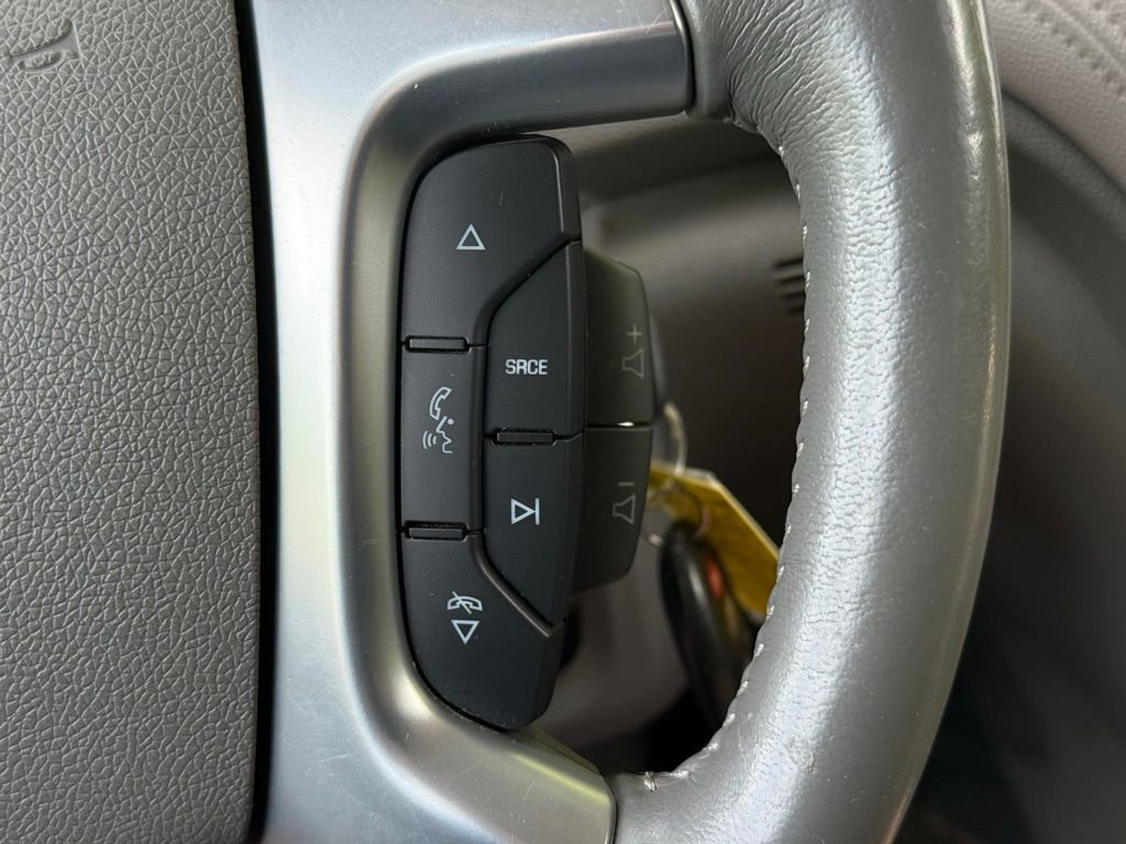 Used 2015 Chevrolet Traverse LTZ FWD image 16