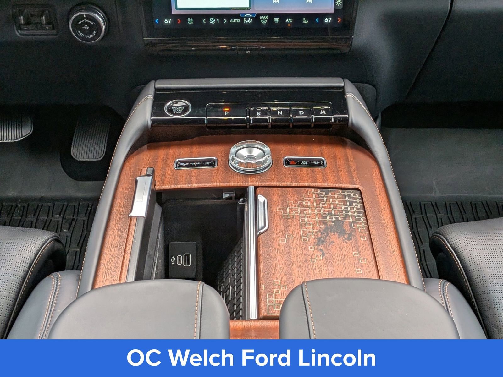 Certified 2025 Lincoln Navigator L Black Label AWD/4WD image 23
