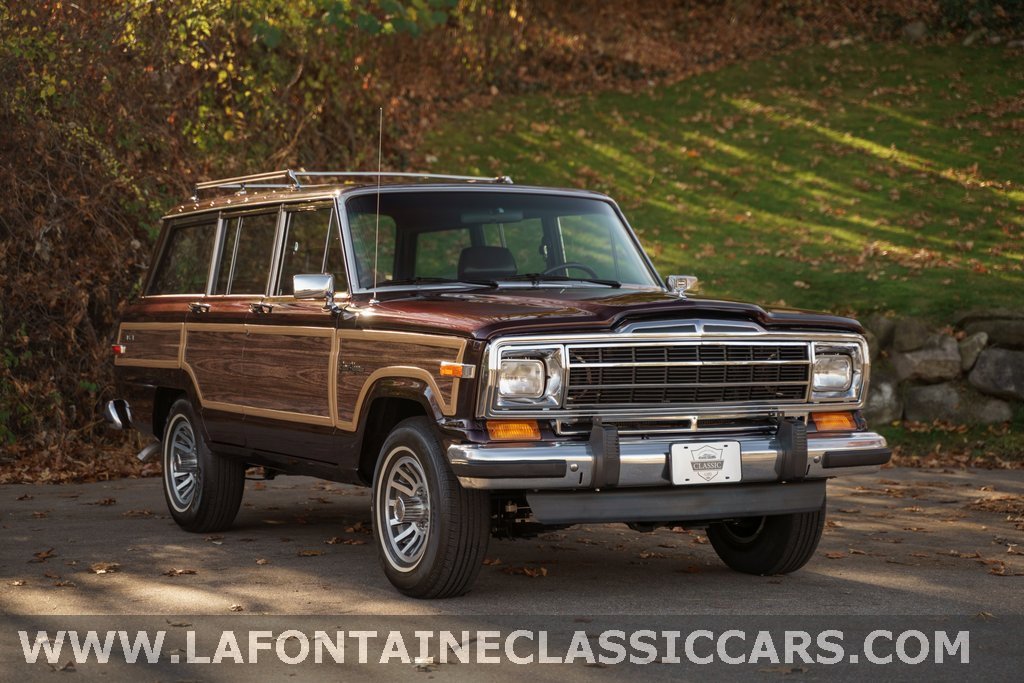 Used 1991 Jeep Grand Wagoneer Base image 1