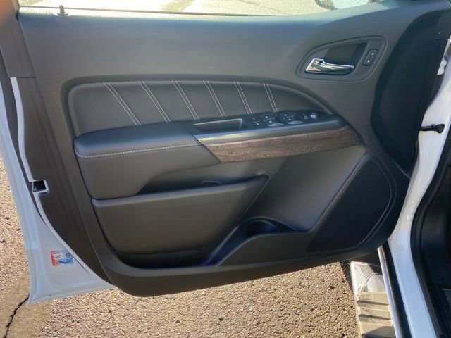 Certified 2022 GMC Canyon Denali image 18