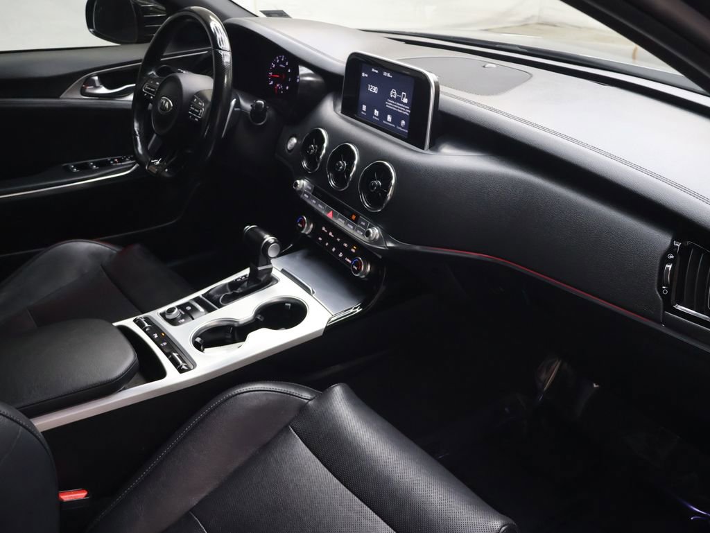 Used 2020 Kia Stinger GT image 11