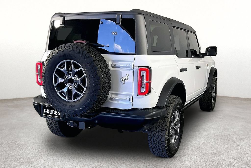 Used 2025 Ford Bronco Badlands AWD/4WD image 2