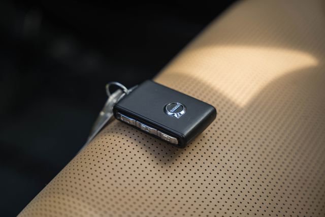 Certified 2023 Volvo S90 B6 Ultimate w/ Protection Package image 43