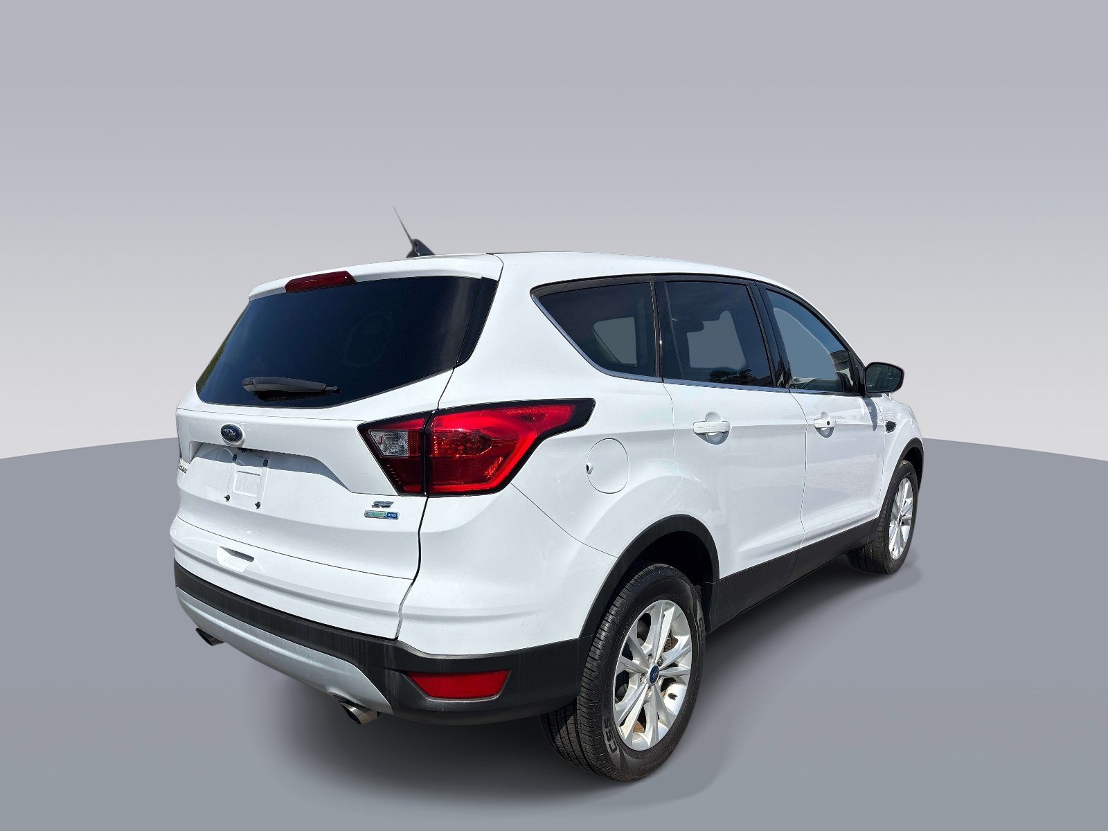 Used 2019 Ford Escape SE AWD/4WD image 4