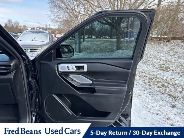 Used 2023 Ford Explorer ST w/ Equipment Group 401A image 17