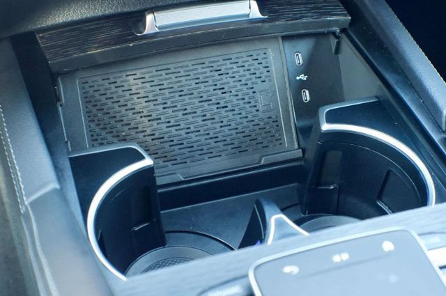 Used 2025 Mercedes-Benz GLE 350 4MATIC w/ 3rd Row Seat Package image 32