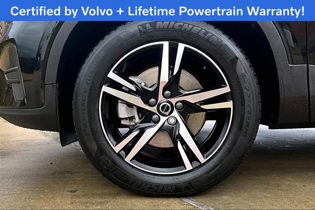 Certified 2023 Volvo XC40 B5 Core image 12