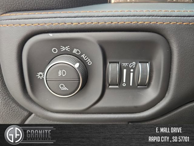 Used 2021 RAM 2500 Limited image 32