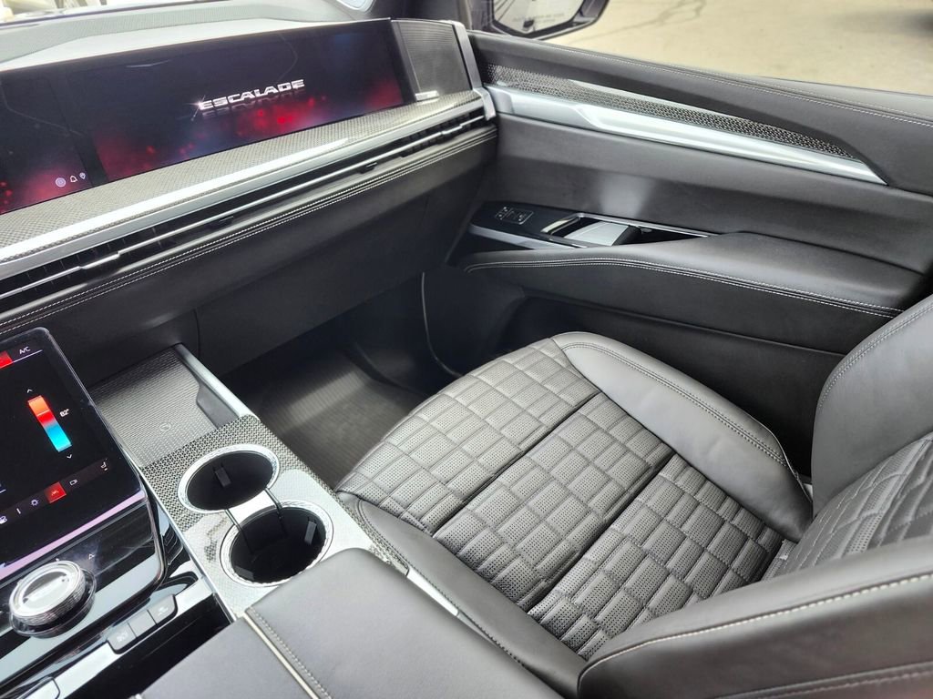 Certified 2025 Cadillac Escalade V w/ LPO, Floor Liner Package image 13