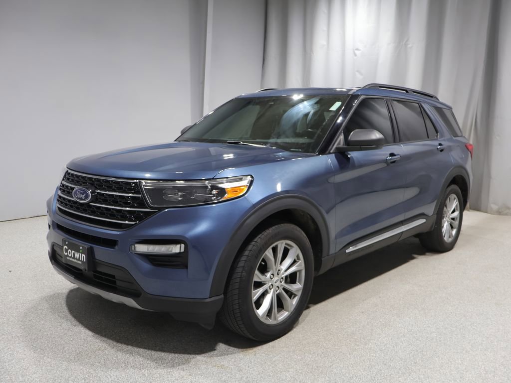 Used 2020 Ford Explorer XLT w/ Equipment Group 202A AWD/4WD image 5