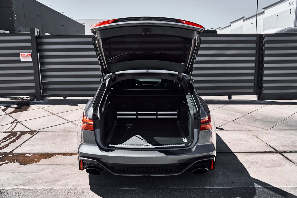 Used 2022 Audi RS 6 image 23