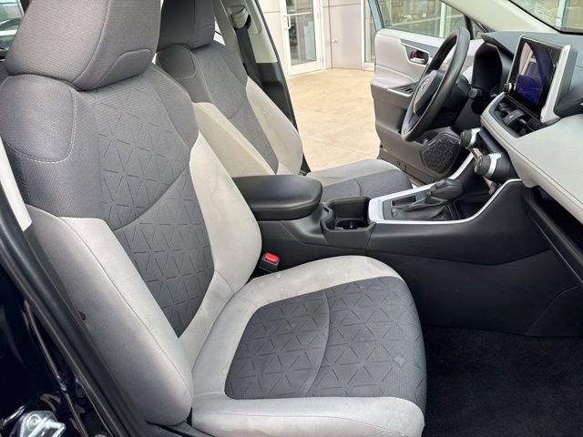 Used 2024 Toyota RAV4 XLE image 37