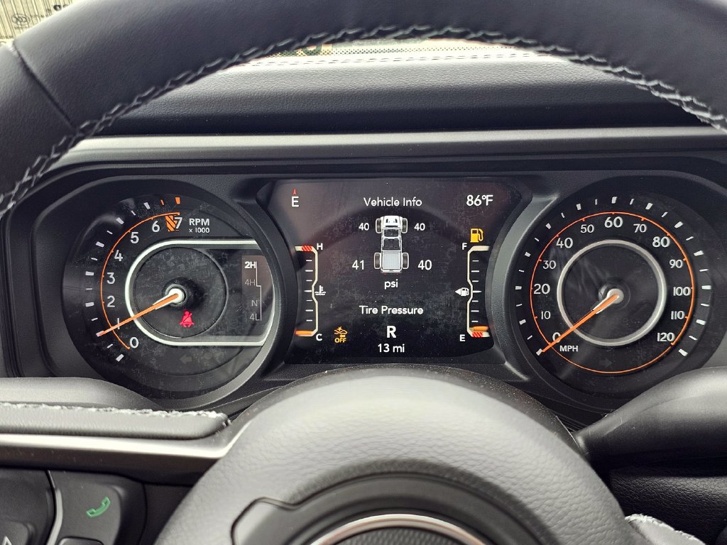 New 2026 Jeep Gladiator Rubicon AWD/4WD image 12