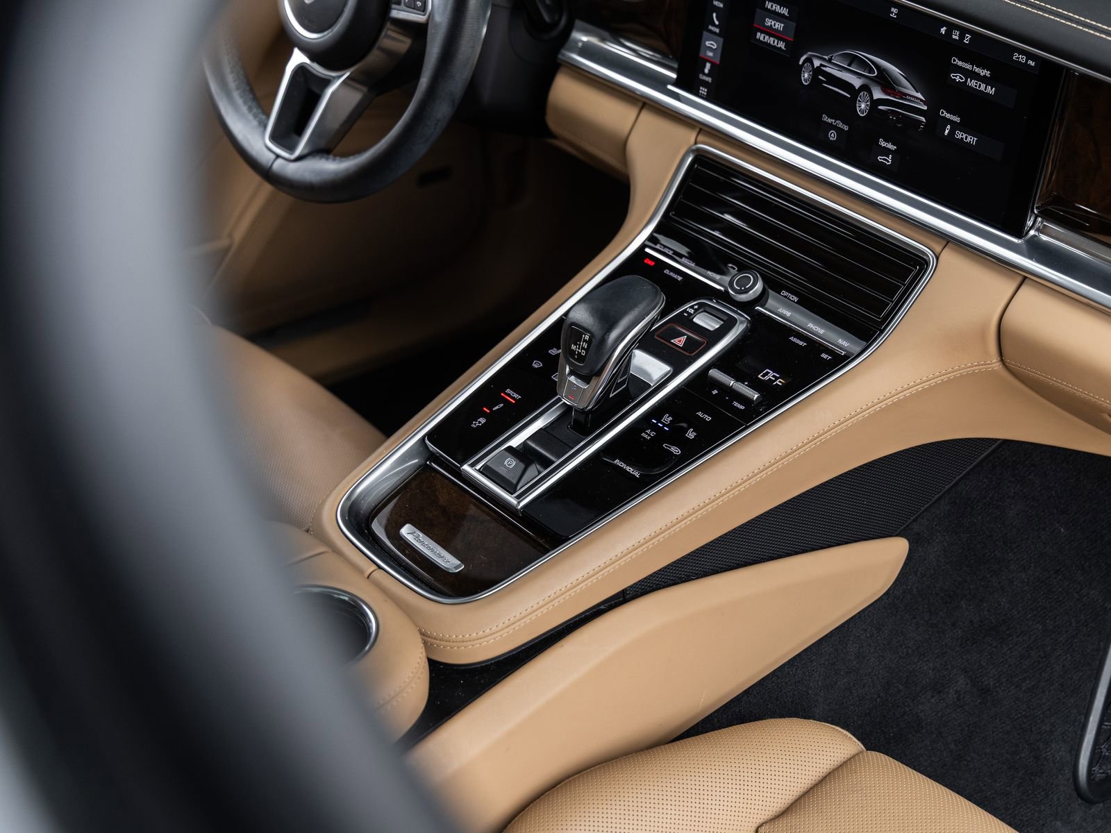 Certified 2018 Porsche Panamera image 29