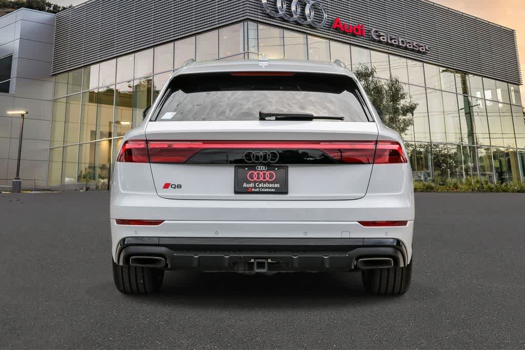 Used 2024 Audi Q8 Prestige w/ Prestige Package AWD/4WD image 3