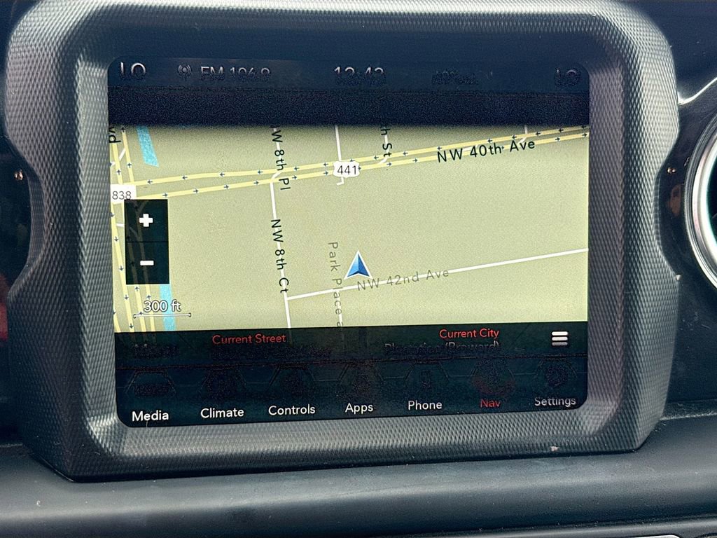 Used 2022 Jeep Wrangler Unlimited Sahara image 14