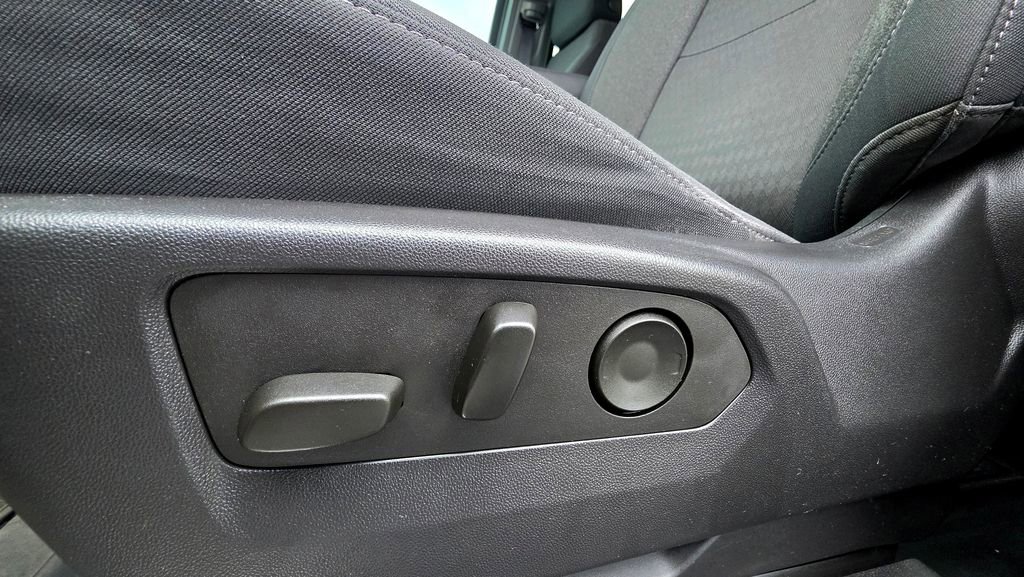 Used 2024 Chevrolet Silverado 1500 LT w/ Protection Package AWD/4WD image 24