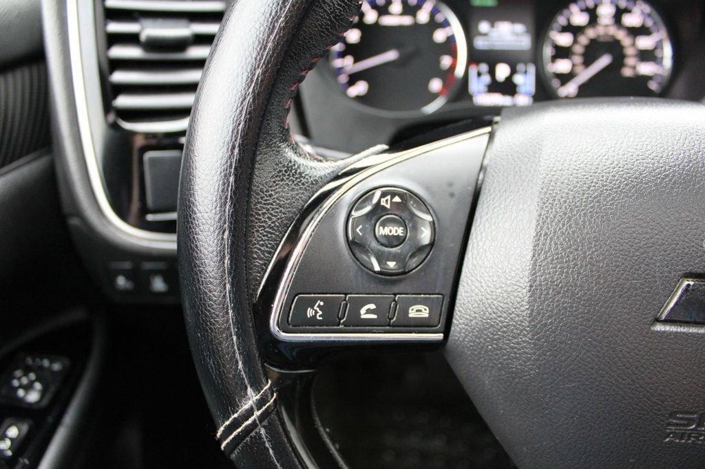 Used 2020 Mitsubishi Outlander LE image 30