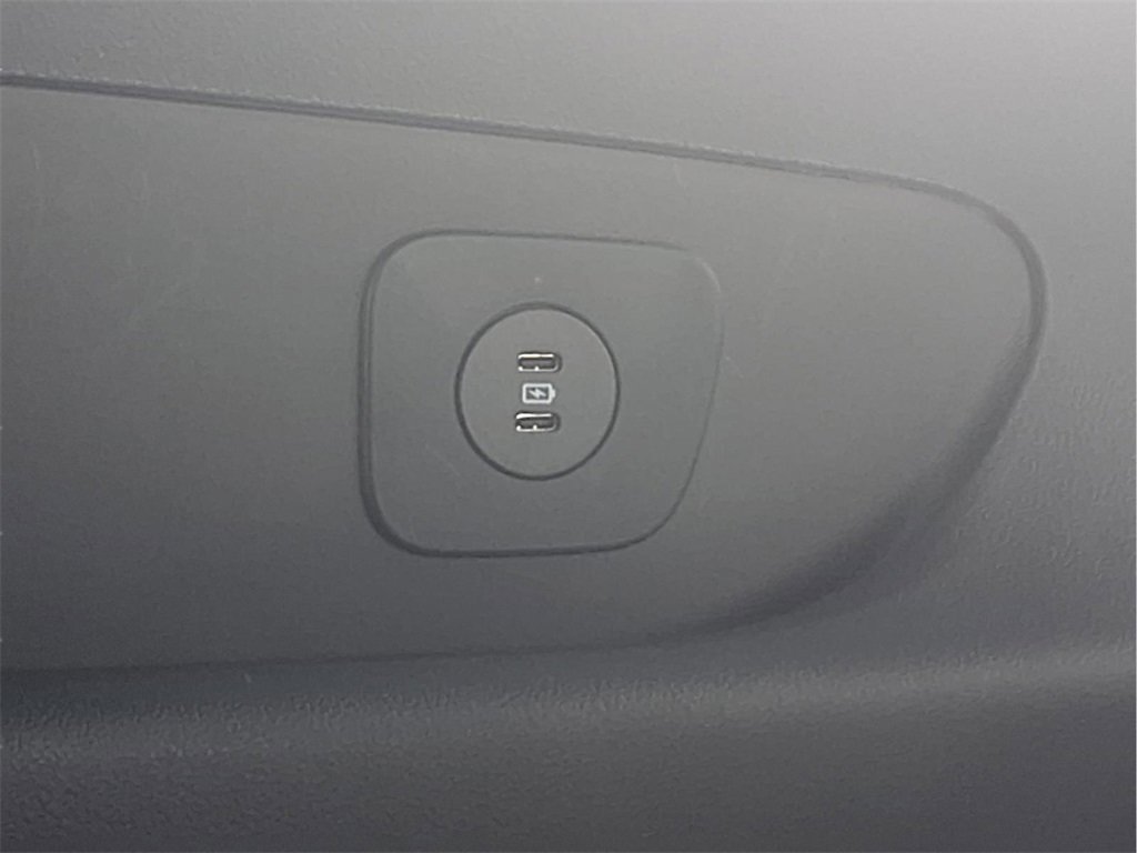 New 2026 Ford Explorer ST-Line image 25