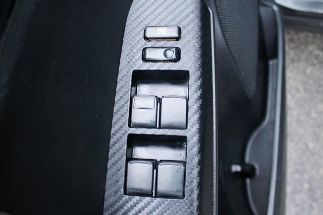 Used 2015 Toyota RAV4 LE AWD/4WD image 11