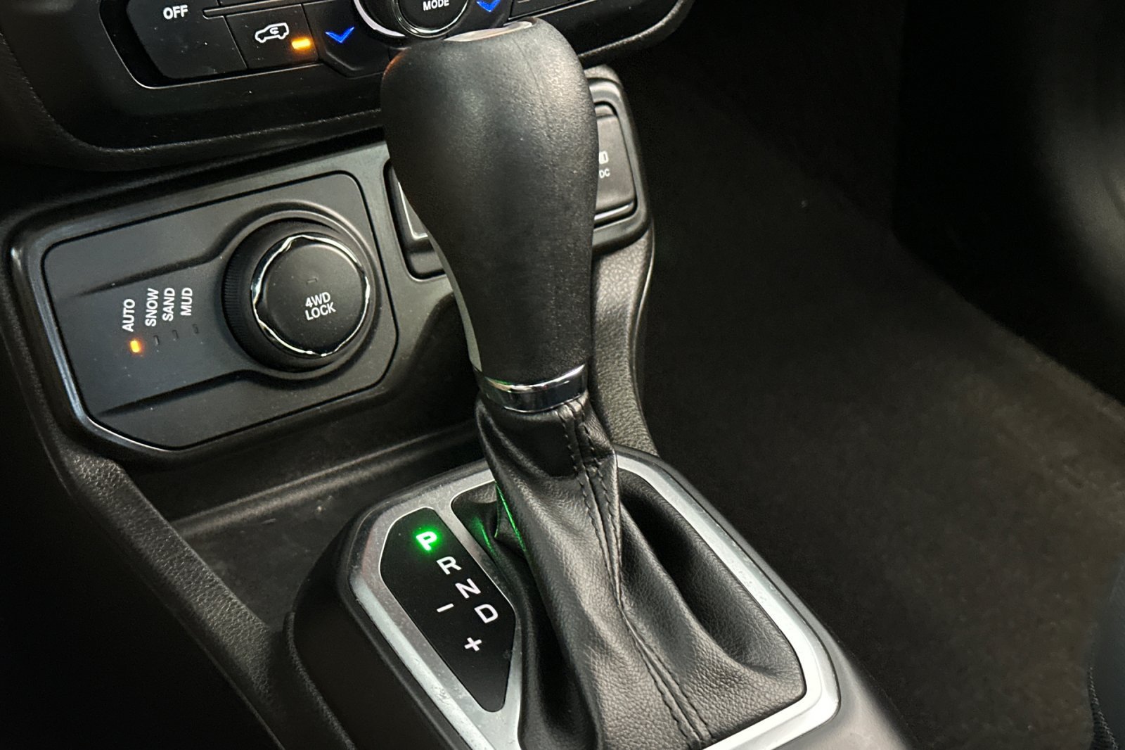 Certified 2023 Jeep Renegade Altitude w/ Convenience Group I AWD/4WD image 21