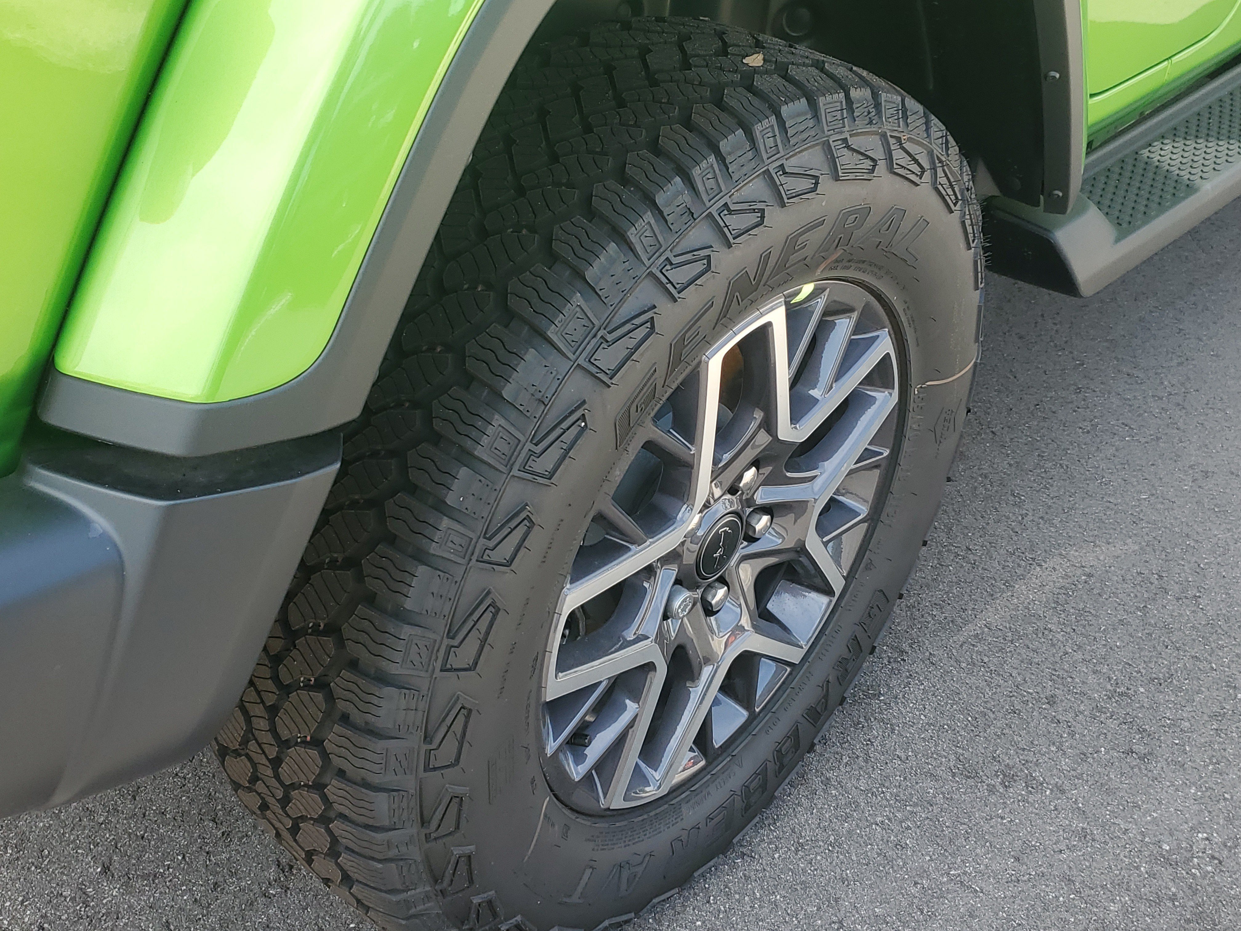 New 2026 Jeep Wrangler Unlimited Sahara AWD/4WD image 6