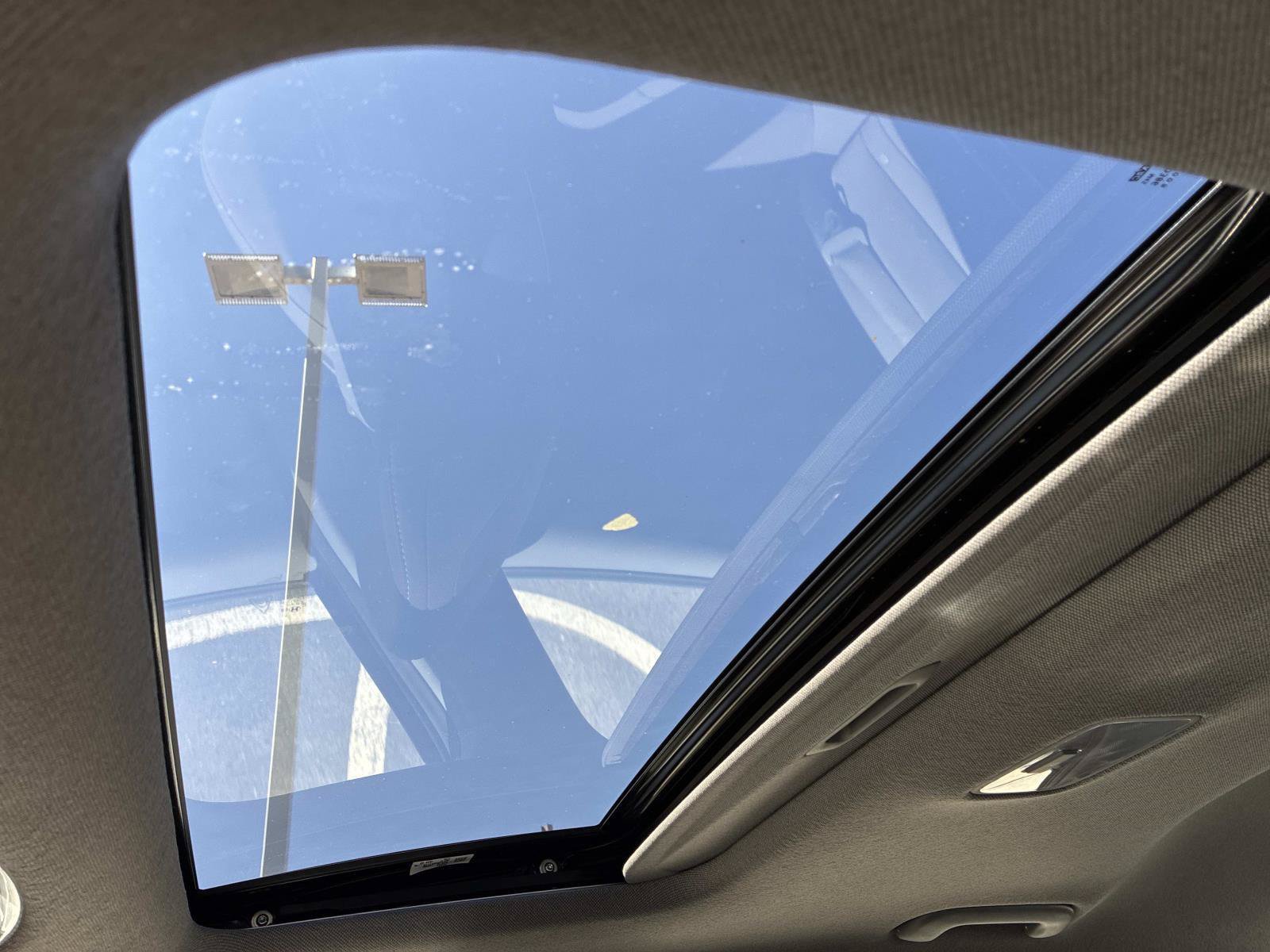 Used 2025 Hyundai Elantra SEL FWD image 31