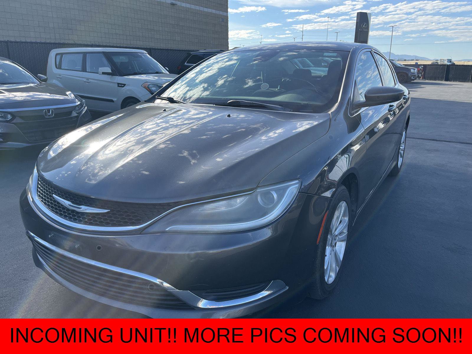 Used 2015 Chrysler 200 Limited w/ Convenience Group