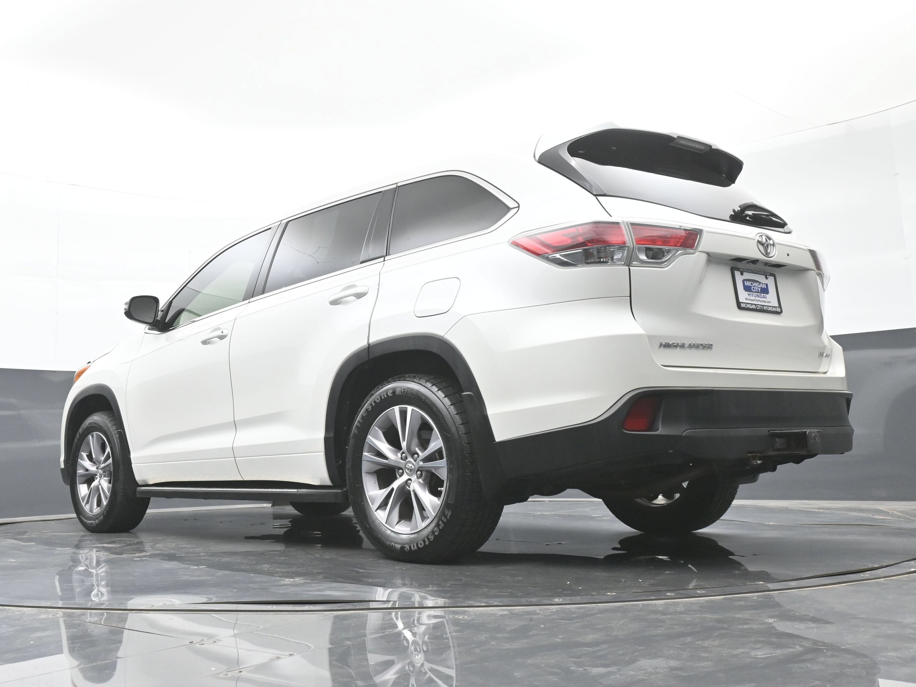 Used 2015 Toyota Highlander Plus AWD/4WD image 40