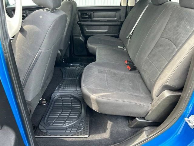 Used 2019 RAM 1500 Express w/ Hydro Blue Sport Package AWD/4WD image 39