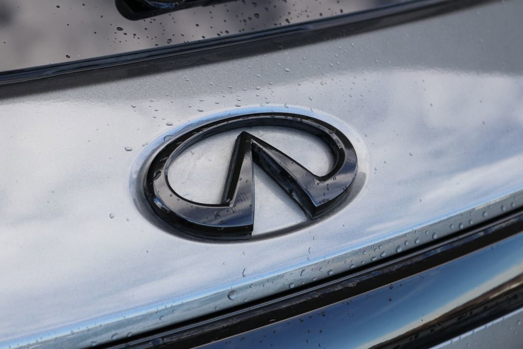 Certified 2023 INFINITI QX60 Luxe w/ Performance Audio Package image 14