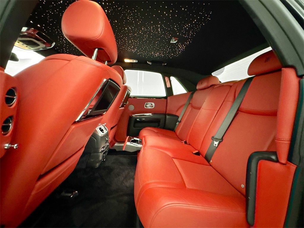 Used 2019 Rolls-Royce Ghost image 23