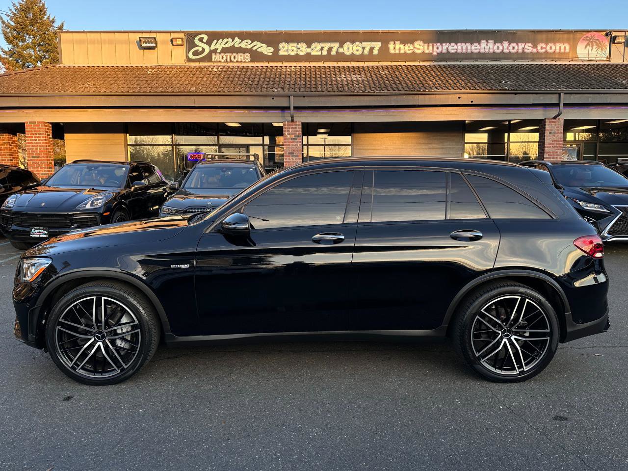 Used 2022 Mercedes-Benz GLC 43 AMG 4MATIC image 3