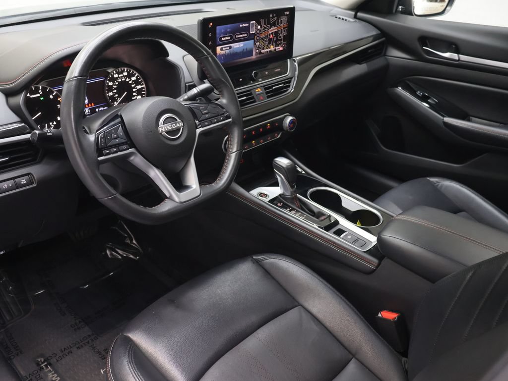 Used 2024 Nissan Altima 2.5 SR w/ SR Premium Package AWD/4WD image 17