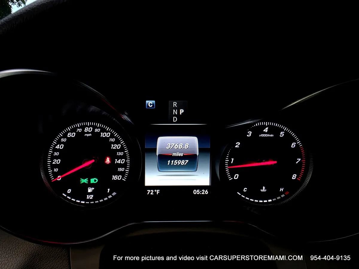 Used 2018 Mercedes-Benz GLC 300 w/ Premium Package image 20