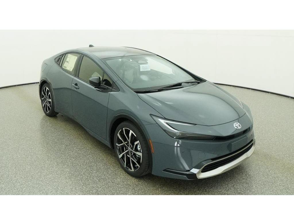 New 2026 Toyota Prius Plug-In Hybrid FWD image 13