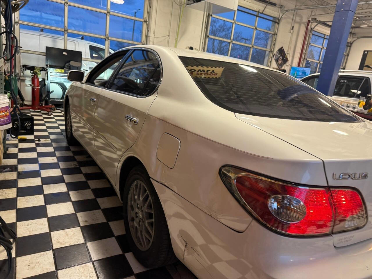 Used 2004 Lexus ES 330 image 14