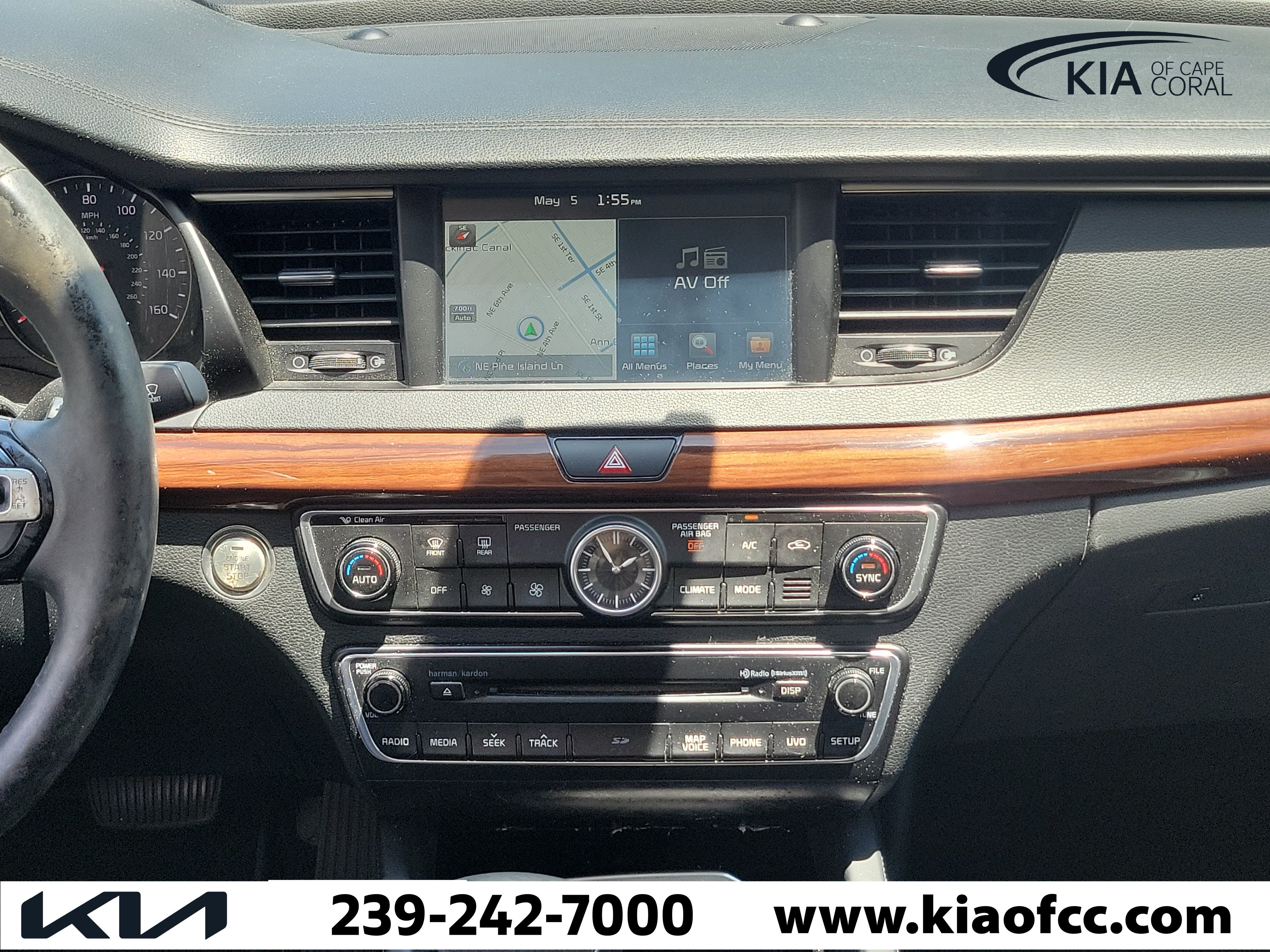 Used 2017 Kia Cadenza Technology FWD image 17