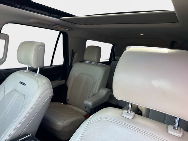 Used 2020 Ford Expedition Max Platinum RWD image 18