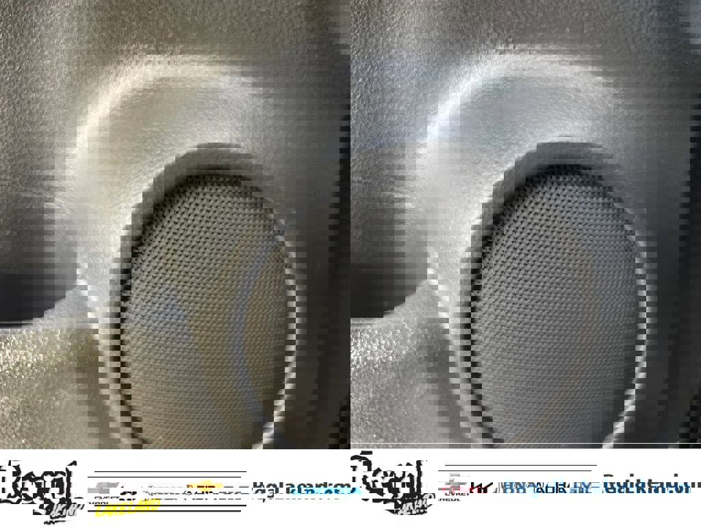 Used 2017 Nissan Rogue SV image 18