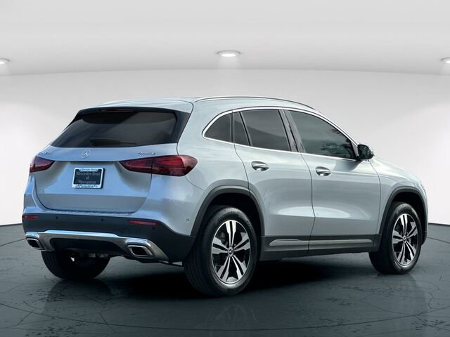 Used 2025 Mercedes-Benz GLA 250 4MATIC image 7