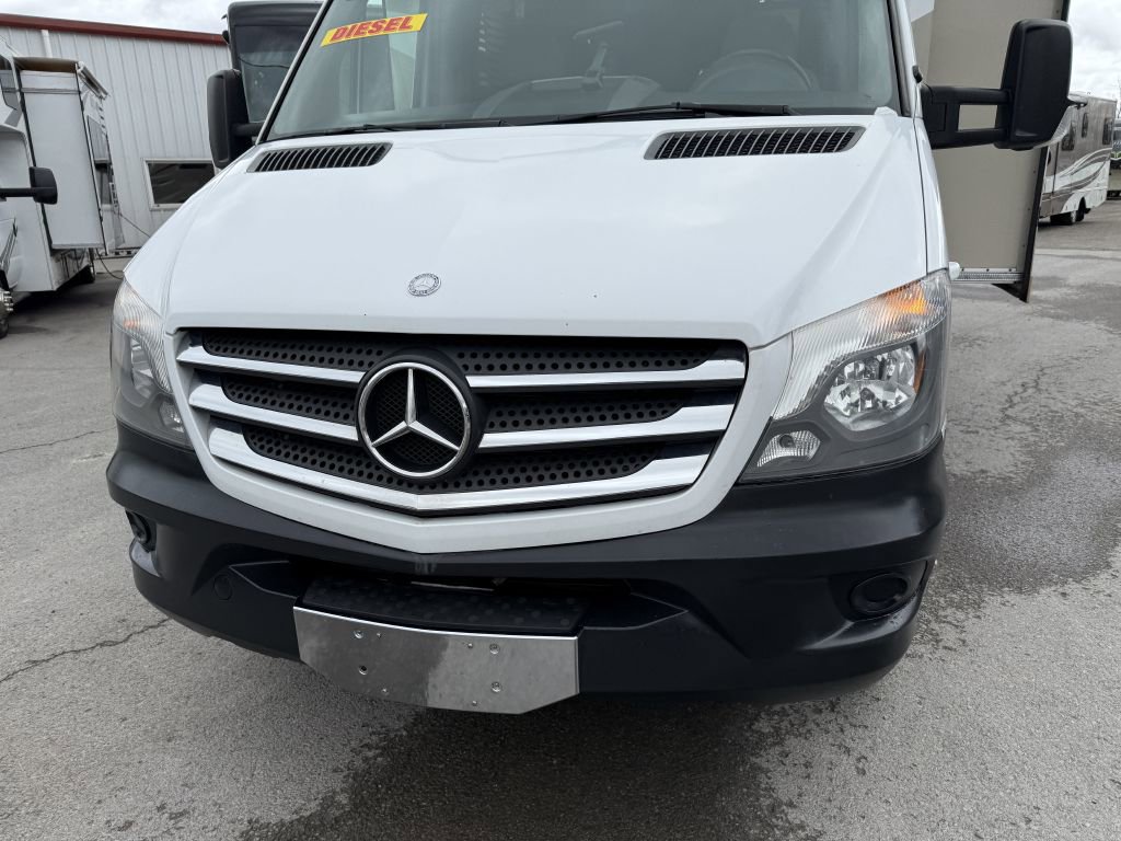 Used 2014 Mercedes-Benz Sprinter 3500 image 7