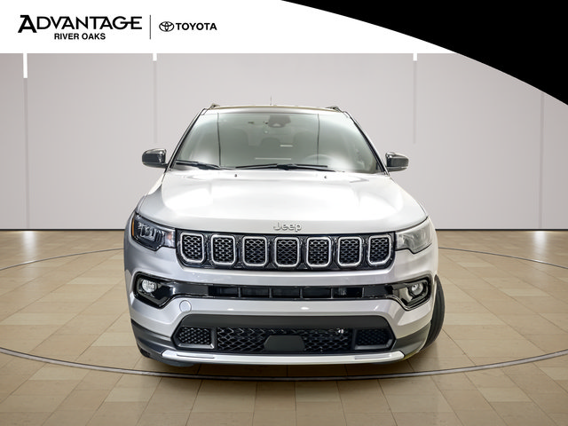 Used 2023 Jeep Compass Limited AWD/4WD image 3