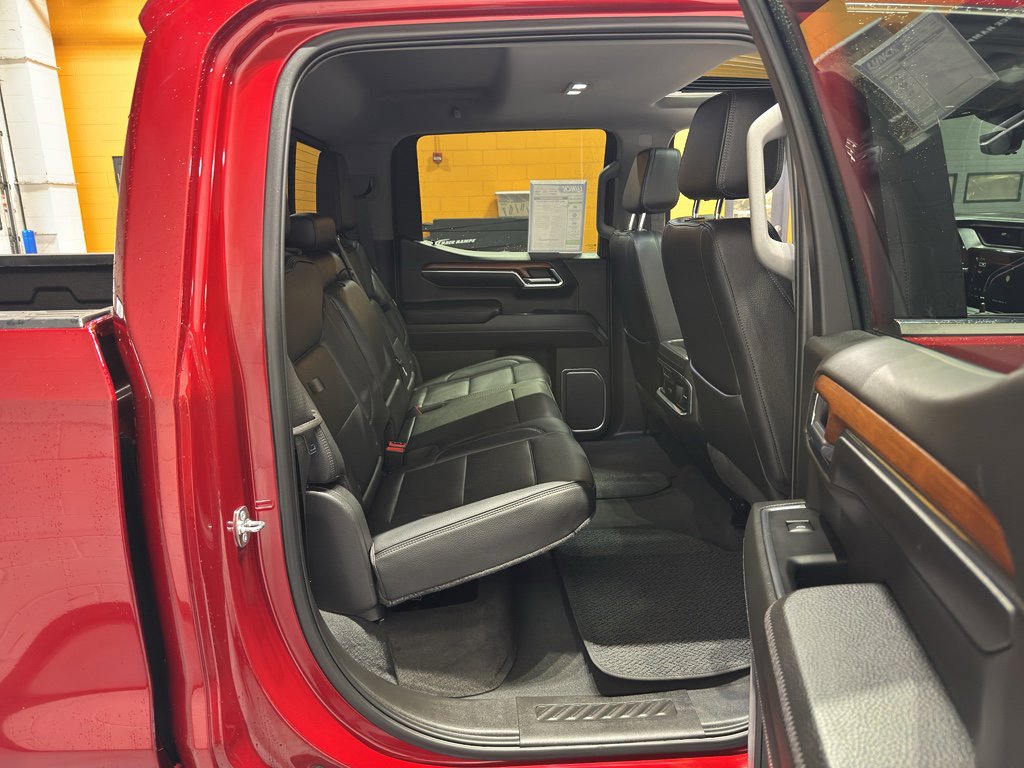 Used 2023 GMC Sierra 1500 Denali w/ Denali Reserve Package image 23