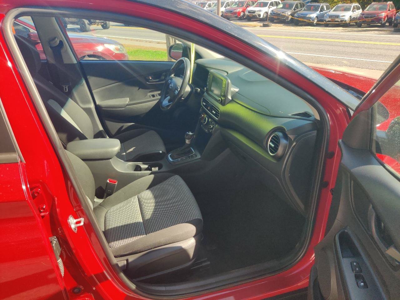 Used 2021 Hyundai Kona SEL w/ Cargo Package AWD/4WD image 18