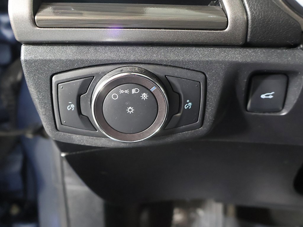 Used 2019 Ford Fusion SEL image 31