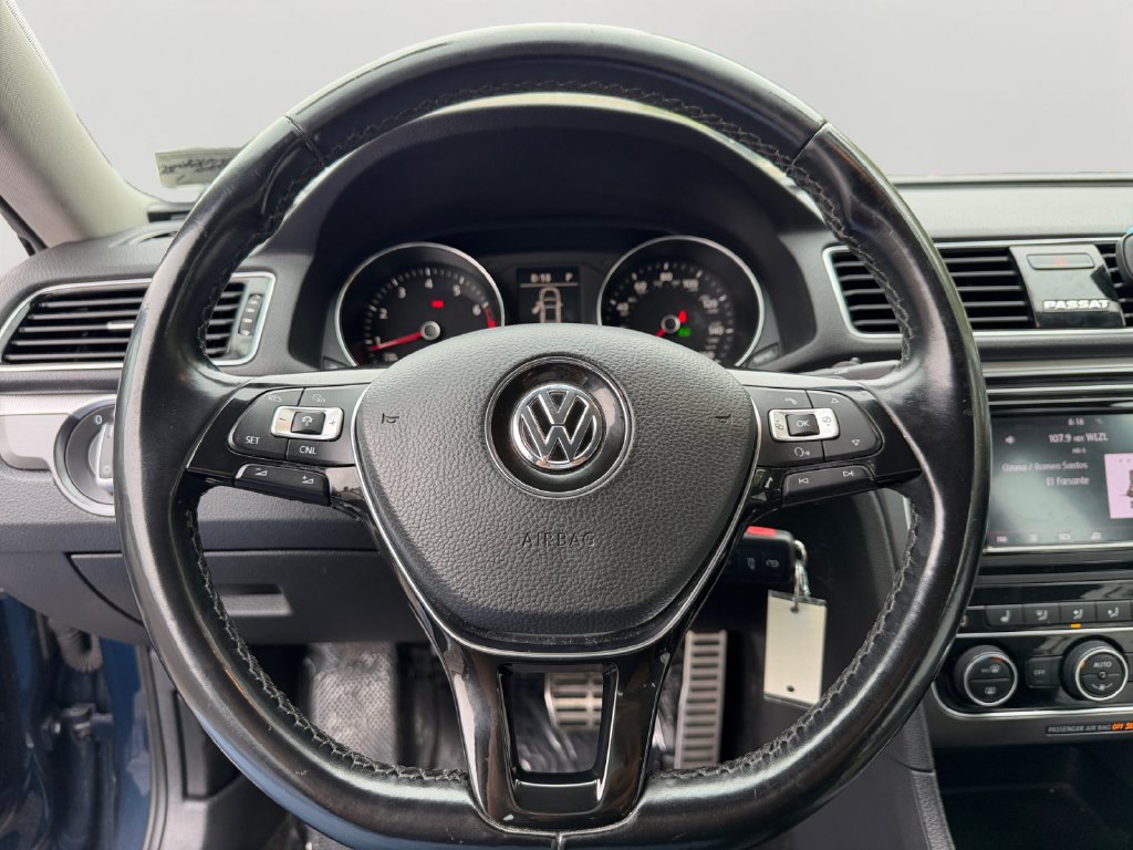 Used 2018 Volkswagen Passat 2.0T S FWD image 17